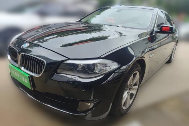 Ojetý BMW 5 Series 2011 528Li Leading Model