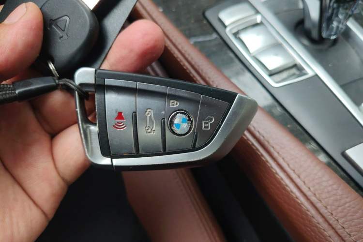 Used BMW 5 Series 2011 535i Sport Edition Vehicle Key