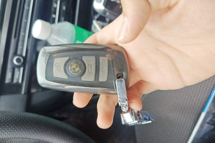 Used BMW 5 Series 2011 520Li Elegant Model Vehicle Key