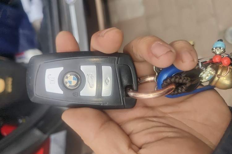 Used BMW 5 Series 2011 523Li Luxury Model Vehicle Key