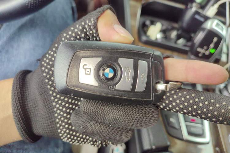 Used BMW 5 Series 2011 528Li Leading Model Vehicle Key