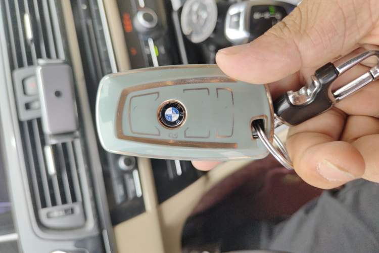 Used BMW 5 Series 2011 520Li Elegant Model Vehicle Key