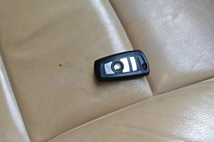 Used BMW 5 Series 2011 523Li Luxury Model Vehicle Key