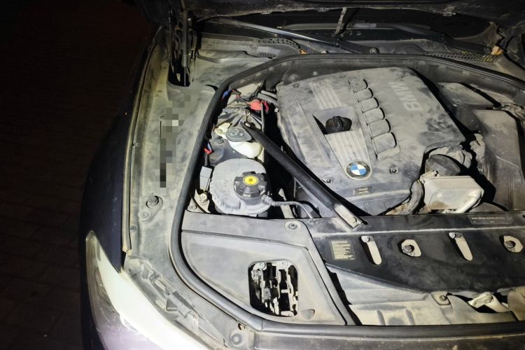 Used BMW 5 Series 2011 520Li Elegant Model Engine Bay Right