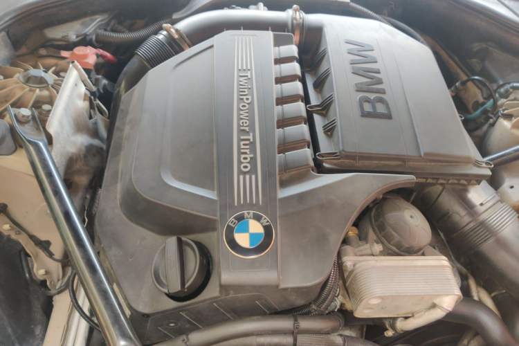 Used BMW 5 Series 2011 535i Sport Edition Engine Bay