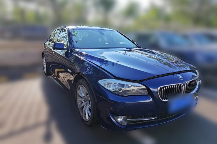 Used BMW 5 Series 2011 535i Luxury Sport Edition Front Right 45 Deg