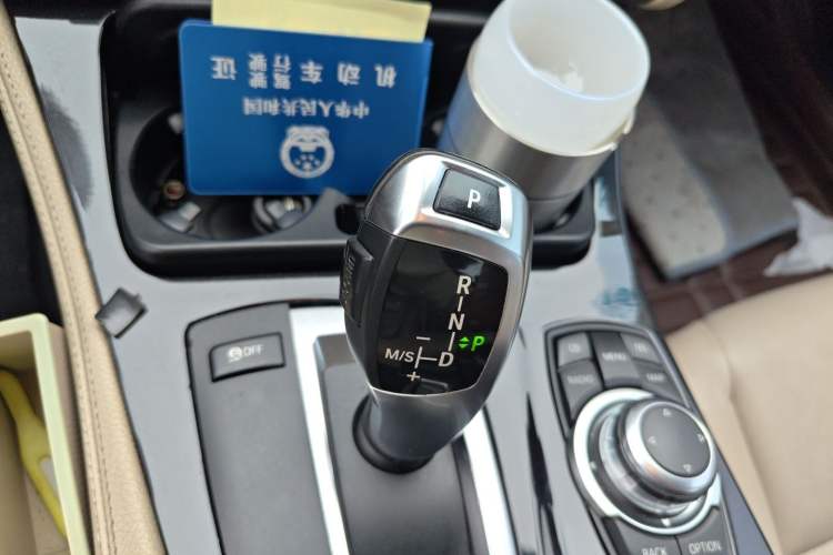 Used BMW 5 Series 2011 523Li Leading Model Gear Lever