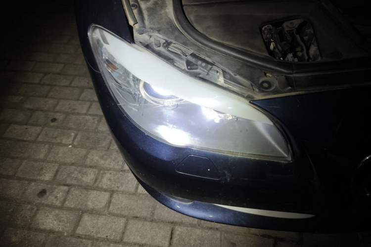 Used BMW 5 Series 2011 520Li Elegant Model Right Front Headlight