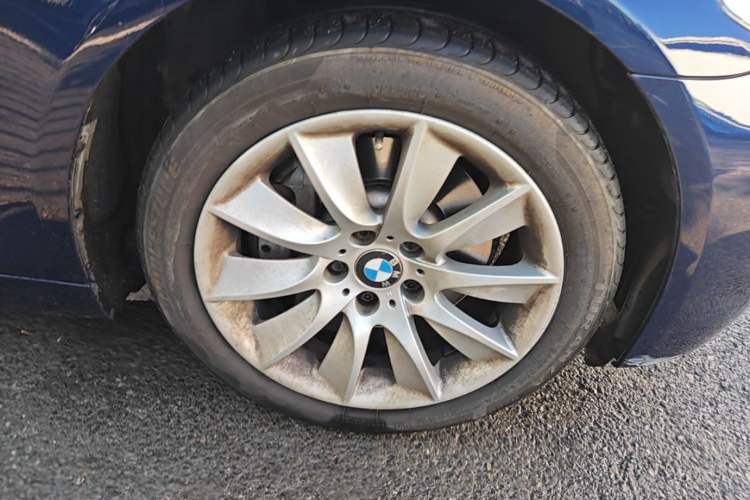 Used BMW 5 Series 2011 535i Luxury Sport Edition Right Front Wheel Hub