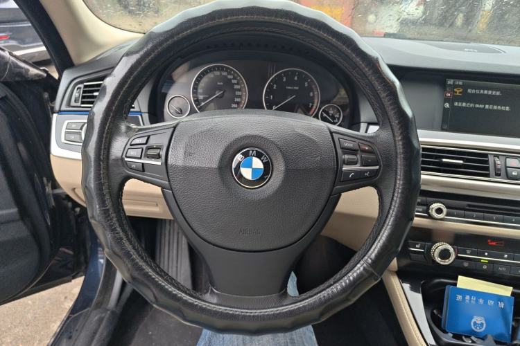 Used BMW 5 Series 2011 523Li Leading Model Steering Wheel
