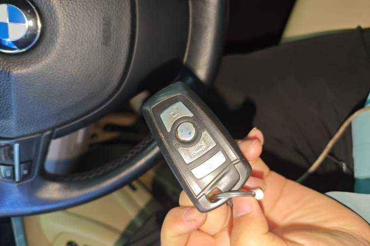 Used BMW 5 Series 2011 523Li Luxury Model Vehicle Key