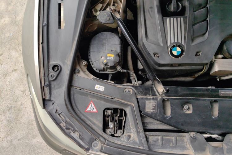 Used BMW 5 Series 2011 523Li Luxury Model Engine Bay Right
