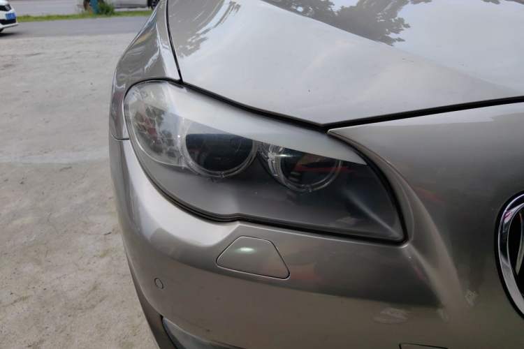 Used BMW 5 Series 2011 523Li Luxury Model Right Front Headlight