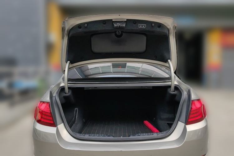 Used BMW 5 Series 2011 523Li Luxury Model Trunk