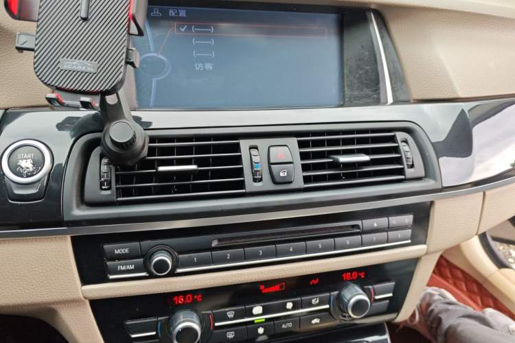 Used BMW 5 Series 2011 520Li Elegant Model Audio And AC Panel