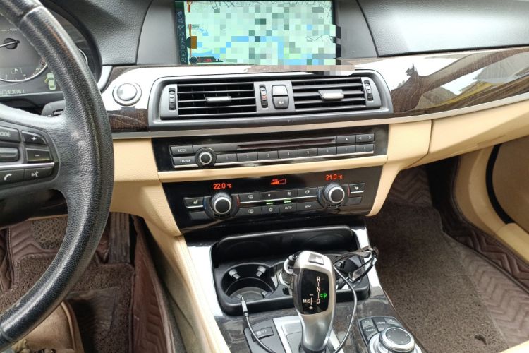 Used BMW 5 Series 2011 523Li Leading Model Audio And AC Panel