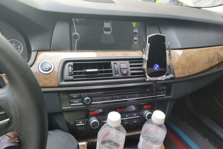 Used BMW 5 Series 2011 528Li Leading Model Audio And AC Panel