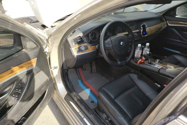 Used BMW 5 Series 2011 528Li Leading Model Driver Seat