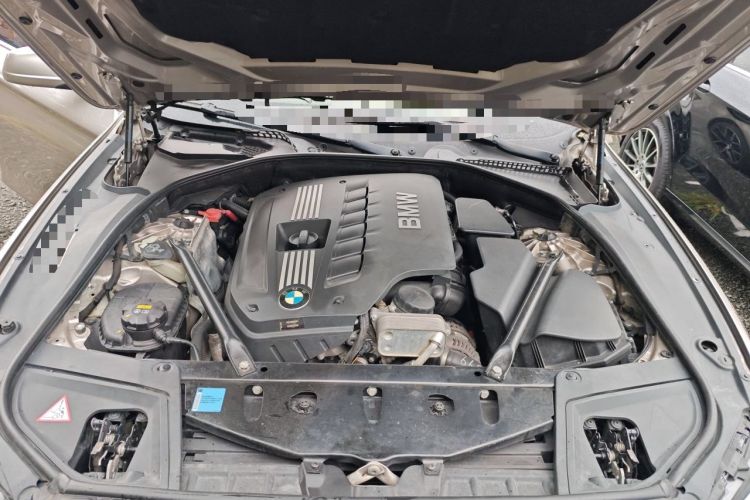 Used BMW 5 Series 2011 520Li Elegant Model Engine Bay