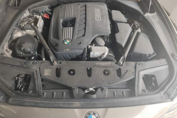 Used BMW 5 Series 2011 523Li Luxury Model Engine Bay