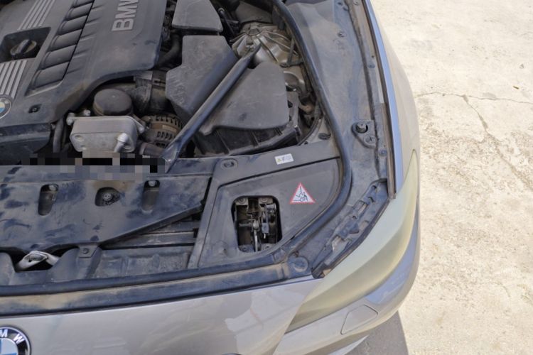 Used BMW 5 Series 2011 523Li Luxury Model Engine Bay Left