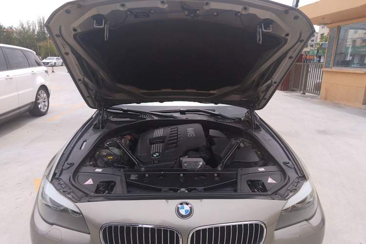 Used BMW 5 Series 2011 523Li Luxury Model Engine Bay