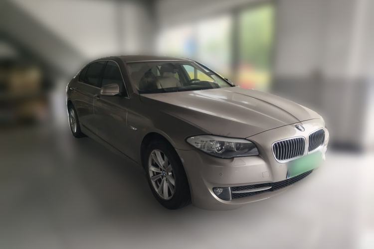 Used BMW 5 Series 2011 523Li Luxury Model Front Right 45 Deg
