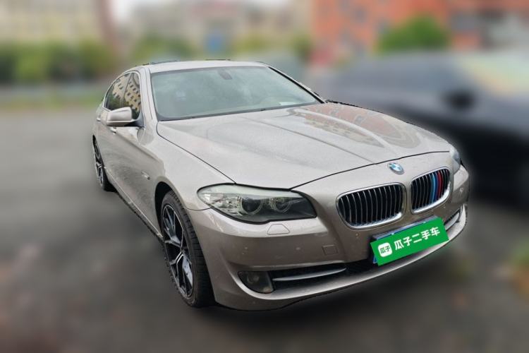 Used BMW 5 Series 2011 520Li Elegant Model Front Right 45 Deg
