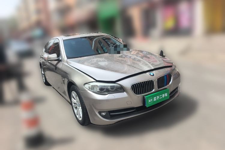 Used BMW 5 Series 2011 520Li Elegant Model Front Right 45 Deg