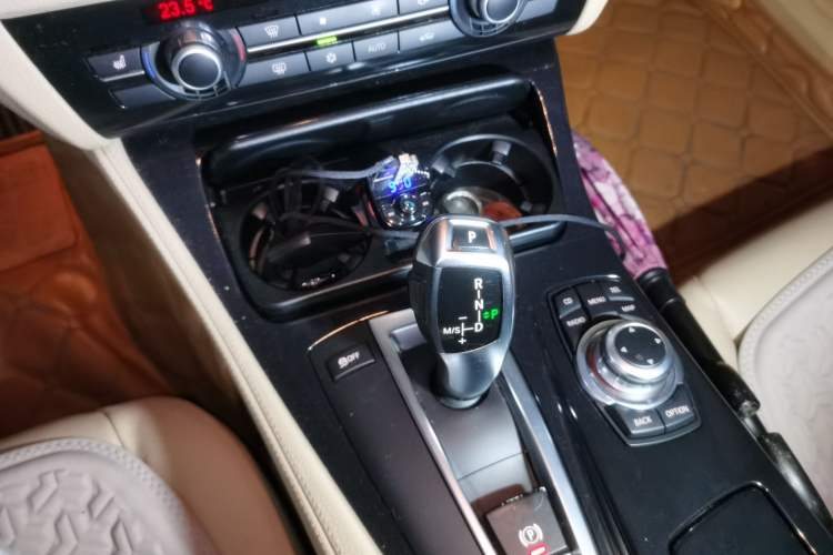 Used BMW 5 Series 2011 523Li Leading Model Gear Lever