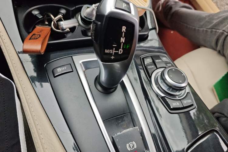 Used BMW 5 Series 2011 520Li Elegant Model Gear Lever