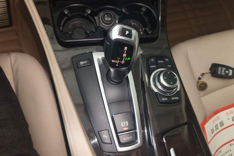 Used BMW 5 Series 2011 523Li Luxury Model Gear Lever
