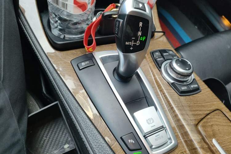 Used BMW 5 Series 2011 528Li Leading Model Gear Lever