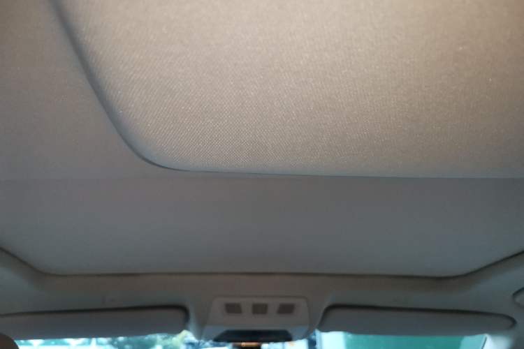 Used BMW 5 Series 2011 520Li Elegant Model Headliner
