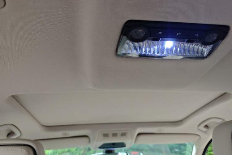 Used BMW 5 Series 2011 520Li Elegant Model Headliner