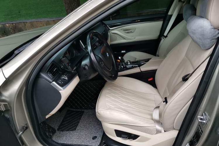 Used BMW 5 Series 2011 520Li Elegant Model Left Front Seat