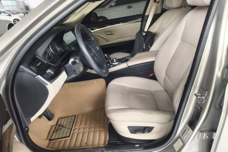 Used BMW 5 Series 2011 523Li Luxury Model Left Front Seat