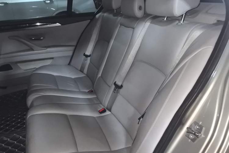 Used BMW 5 Series 2011 523Li Leading Model Left Rear Seat