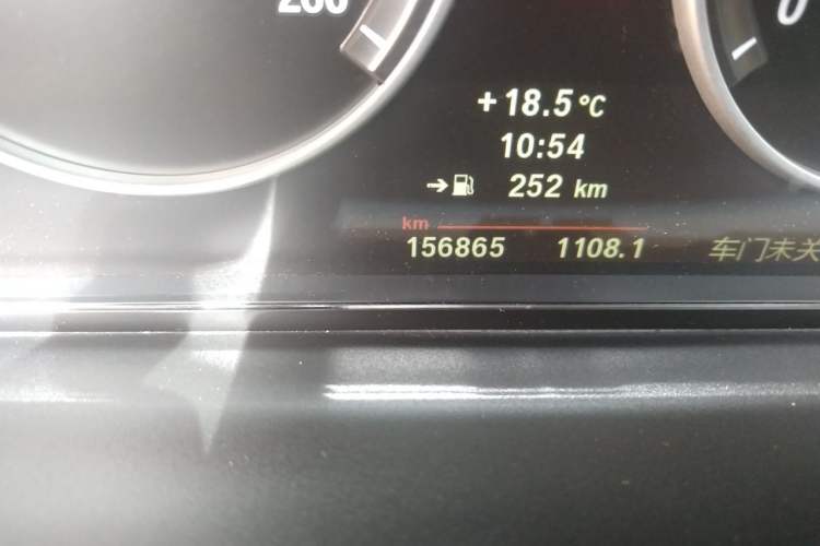 Used BMW 5 Series 2011 523Li Luxury Model Odometer Close Up