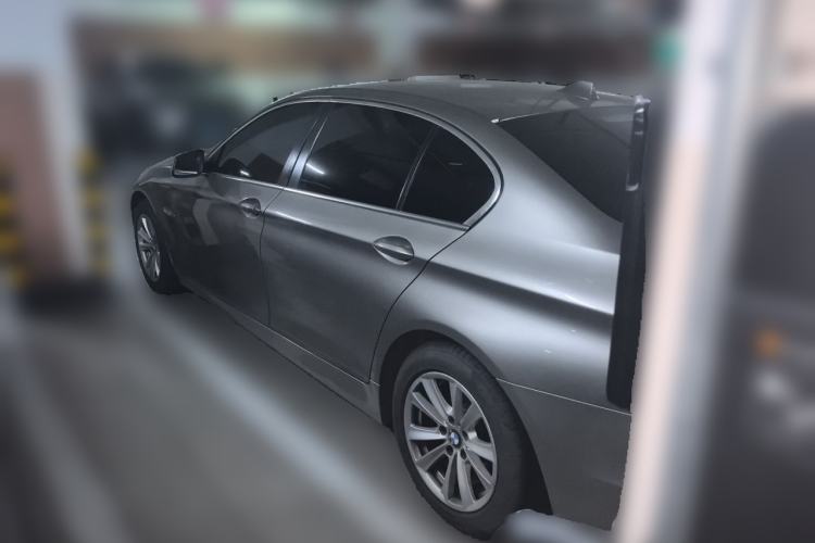 Used BMW 5 Series 2011 523Li Leading Model Rear Left 45 Deg