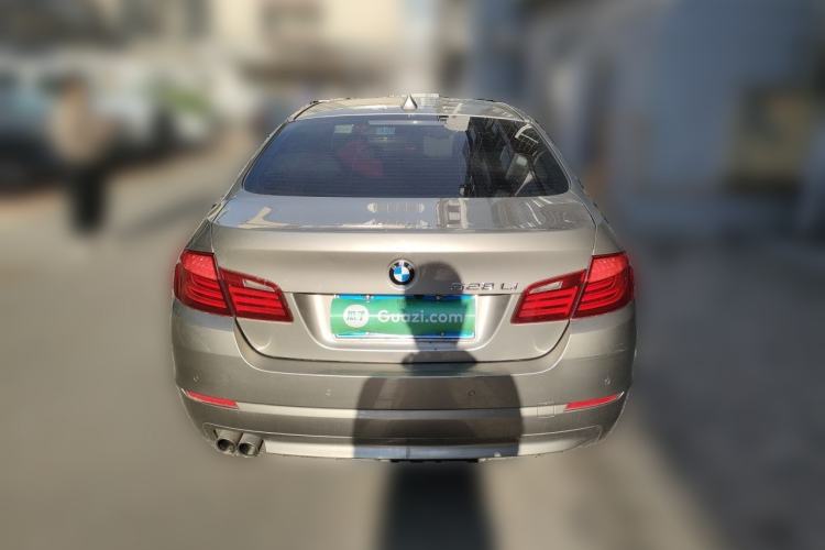 Used BMW 5 Series 2011 528Li Leading Model Rear