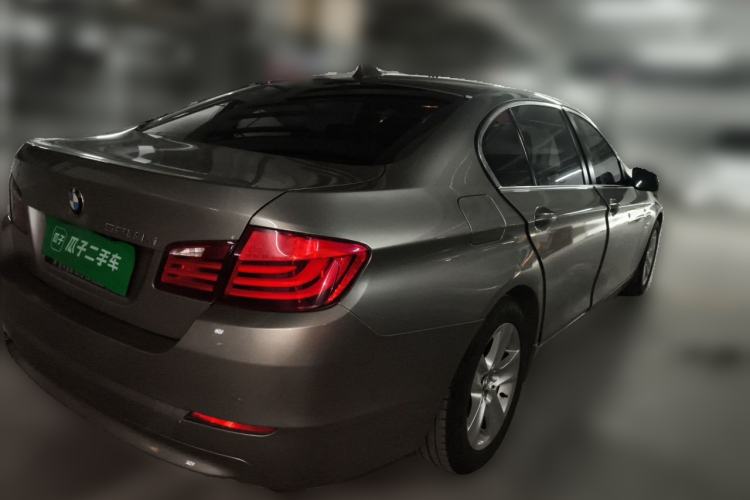 Used BMW 5 Series 2011 528Li Leading Model Rear Right 45 Deg
