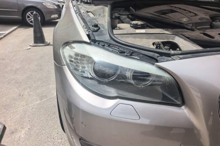 Used BMW 5 Series 2011 520Li Elegant Model Right Front Headlight