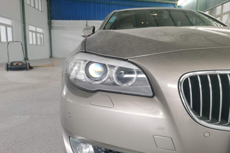 Used BMW 5 Series 2011 535Li Leading Model Right Front Headlight
