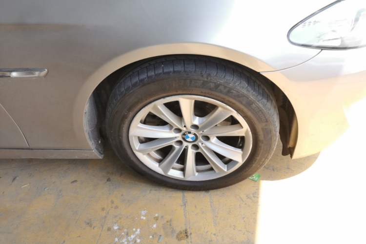 Used BMW 5 Series 2011 523Li Leading Model Right Front Wheel Hub