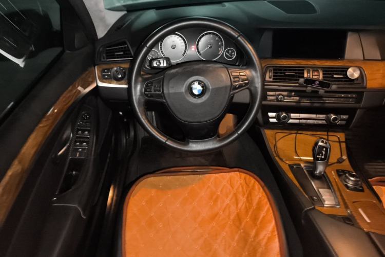 Used BMW 5 Series 2011 528Li Leading Model Steering Wheel