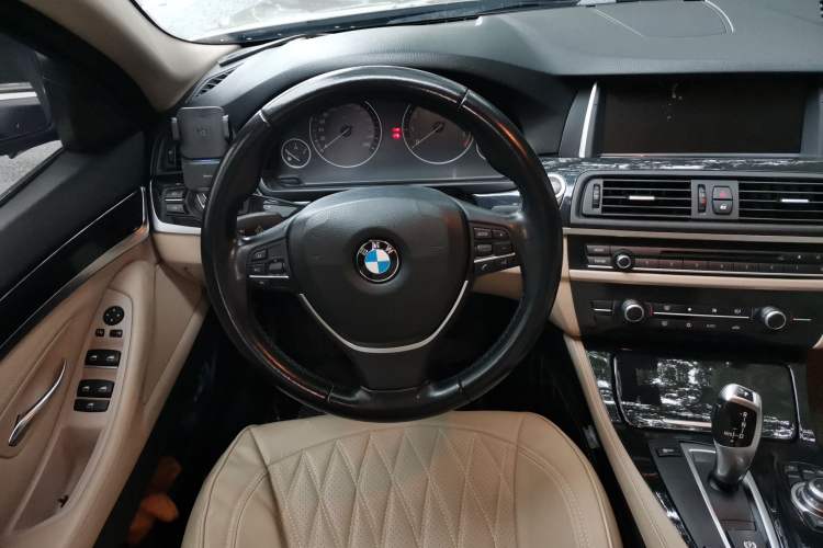 Used BMW 5 Series 2011 520Li Elegant Model Steering Wheel