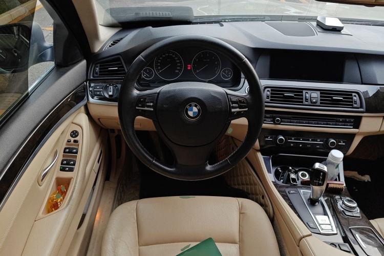 Used BMW 5 Series 2011 523Li Luxury Model Steering Wheel
