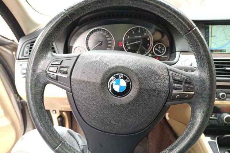 Used BMW 5 Series 2011 523Li Leading Model Steering Wheel