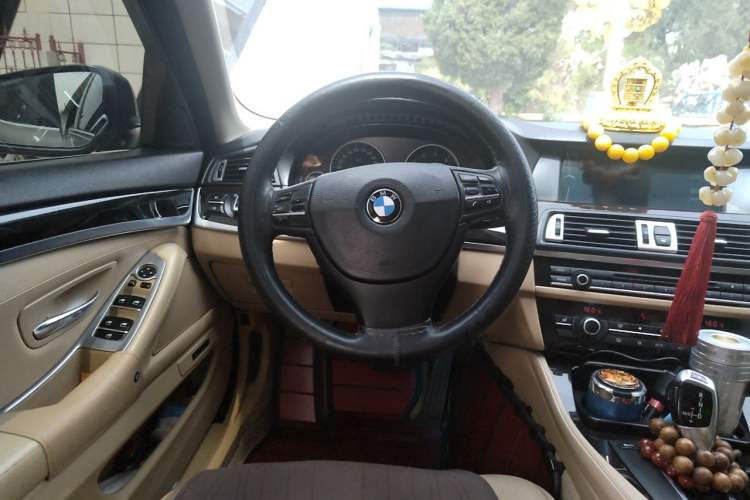 Used BMW 5 Series 2011 523Li Luxury Model Steering Wheel